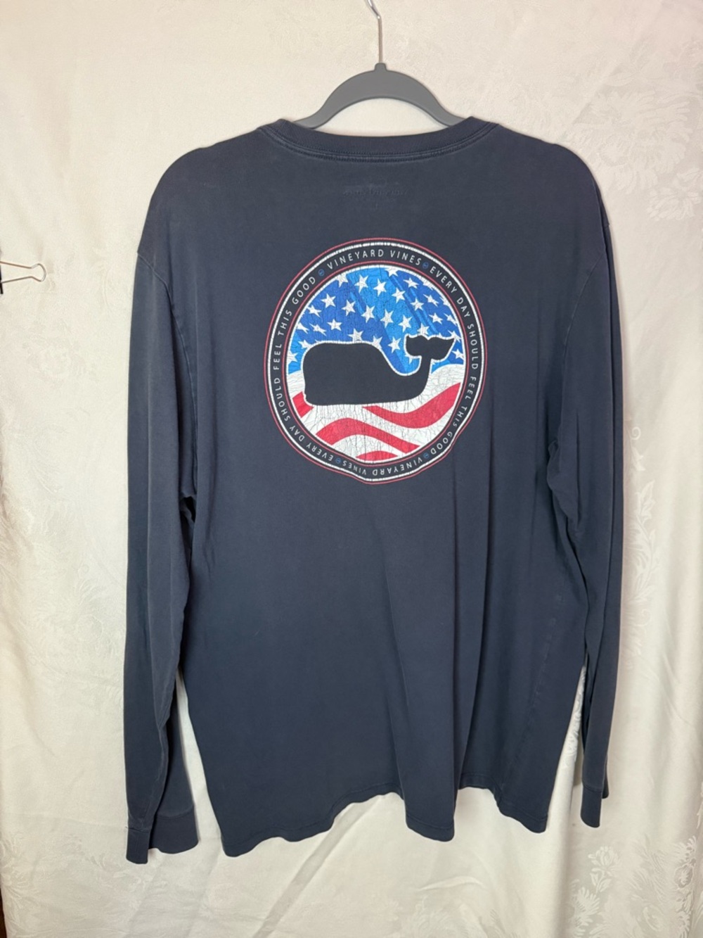 Vineyard Vines Navy Long-Sleeve Tee with Patriotic Whale Graphic